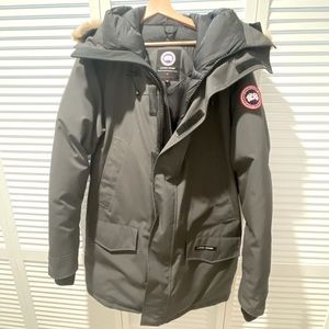 Good as new Mens Canada Goose Langford Parka. Size Large